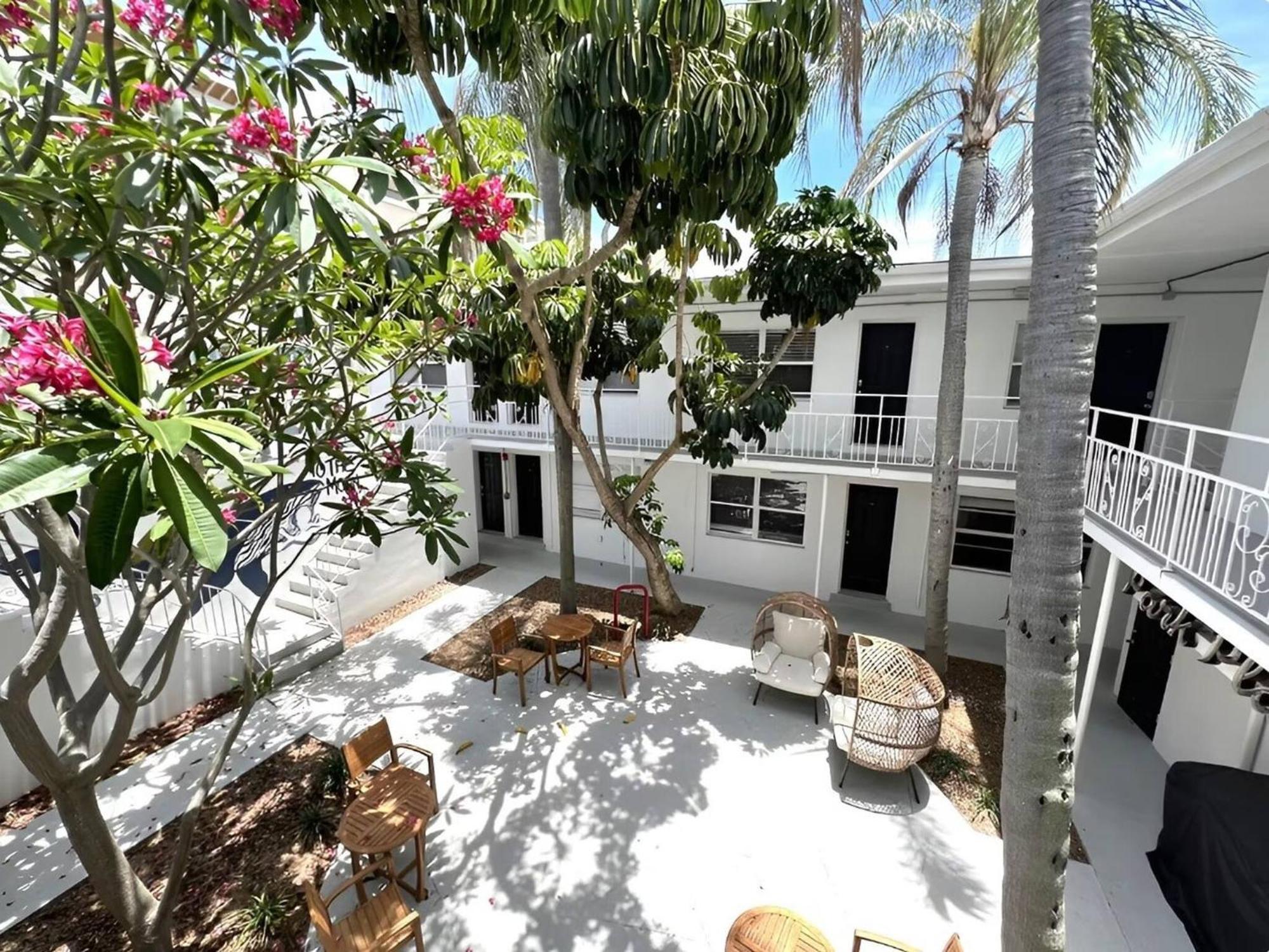 Spacious Studio Apartment Near Nightlife & Dining! São Petersburgo Exterior foto